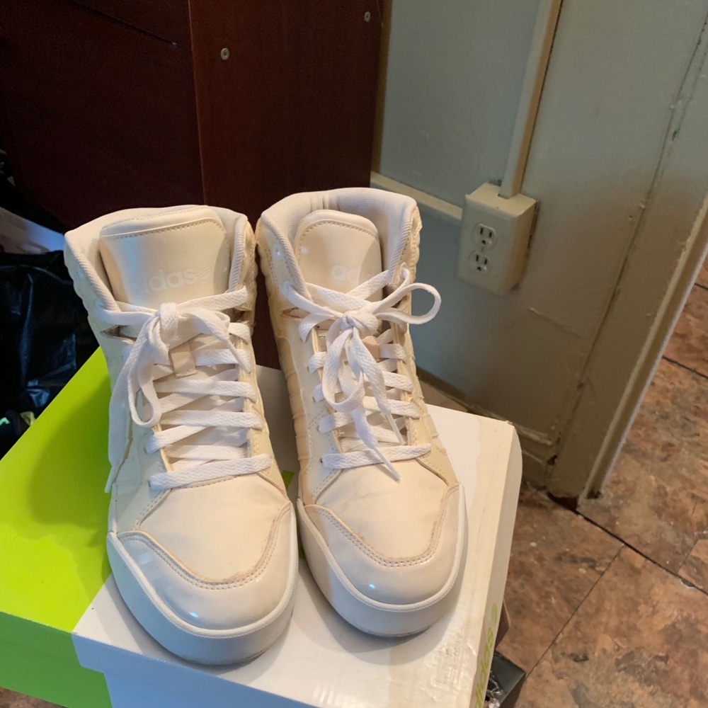 Sneakers - Picture 2 of 2